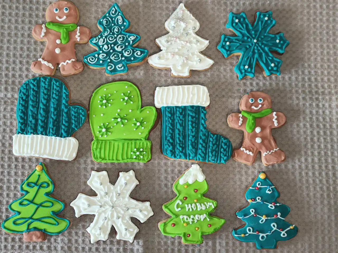 Торты на заказ к новогодним праздникам