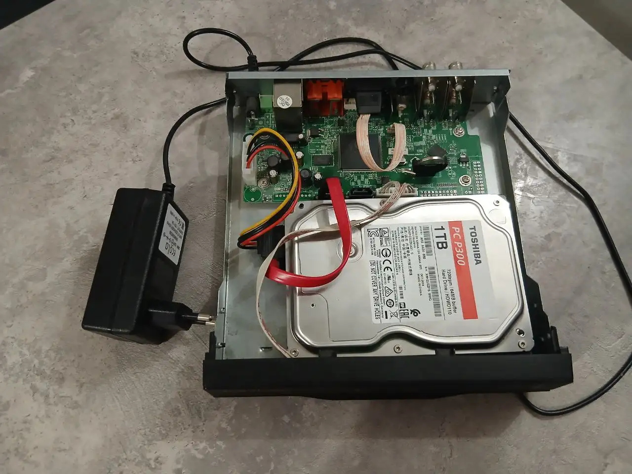 Видеорегистратор Top Vision с жестким диском 1TB - Видеорегистраторы (Электроника) в Барнаул