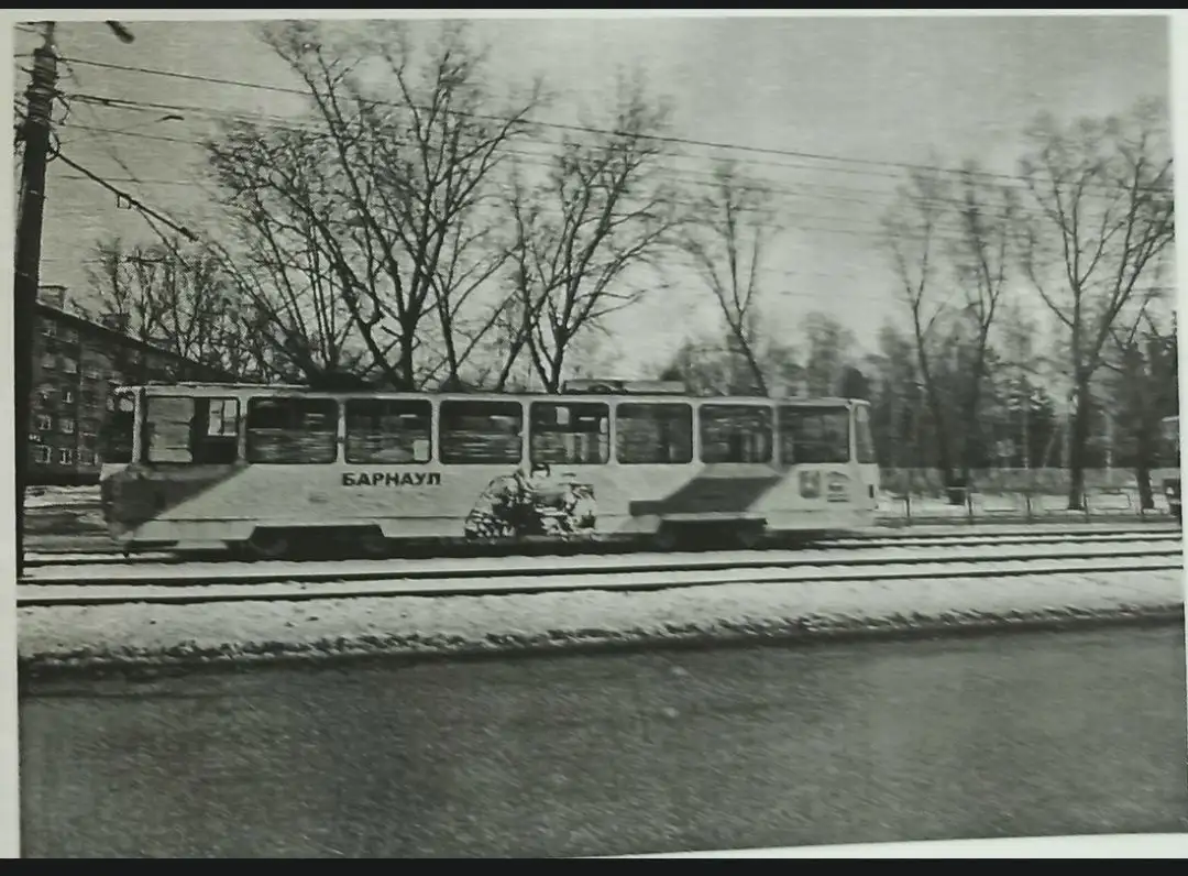 Поиск свидетелей ДТП с пожилой женщиной на трамвайной остановке - Поиск свидетелей (Услуги) в Барнаул