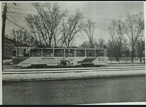 Поиск свидетелей ДТП с пожилой женщиной на трамвайной остановке - Фотосъёмка в Барнаул