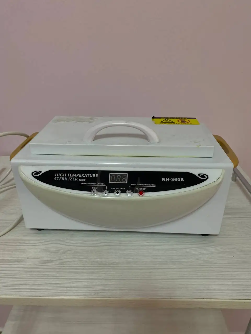 Продажа этажерки на колесиках и сухожарового шкафа - Мебель (Для дома и дачи) в Барнаул