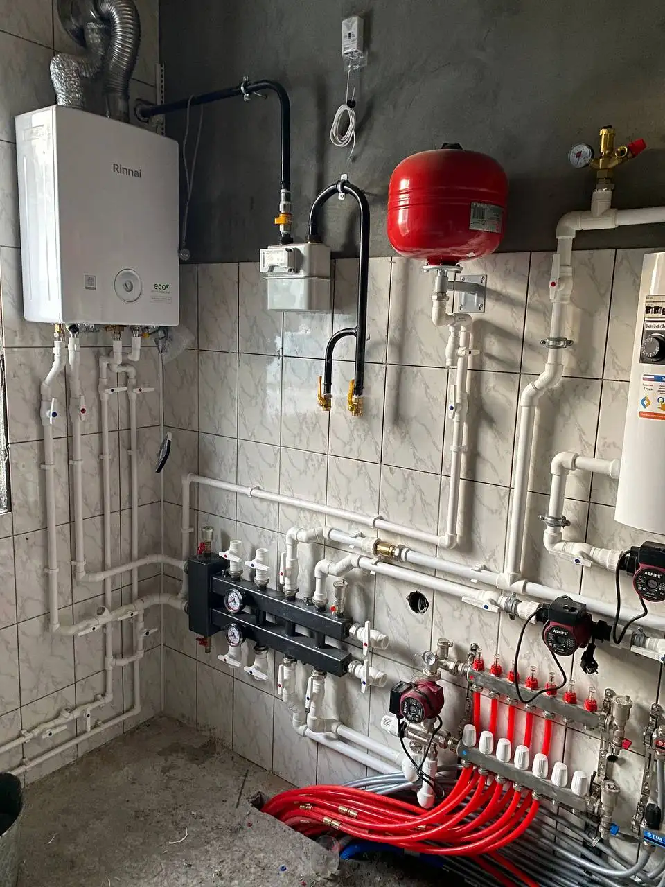 Услуги по ремонту и монтажу отопления, установке котлов и сантехнических работ - Ремонт и строительство (Услуги) в Барнаул