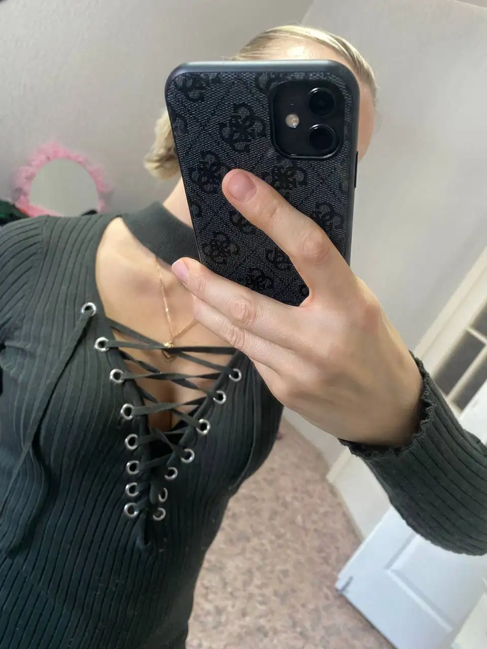 Платье с чокером и шнуровкой оливкового цвета - Женская одежда (Одежда) в Барнаул