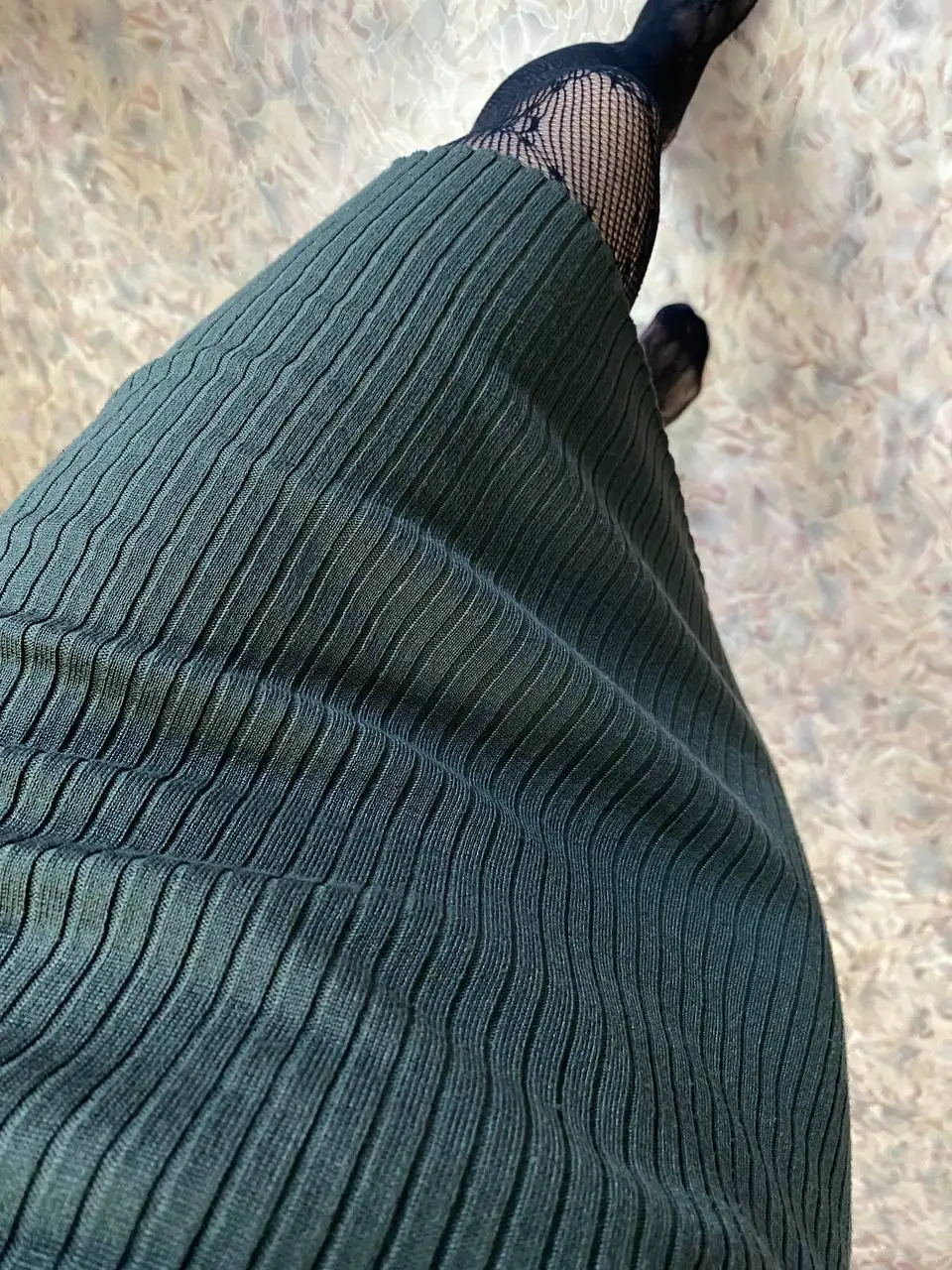 Платье с чокером и шнуровкой оливкового цвета - Женская одежда (Одежда) в Барнаул