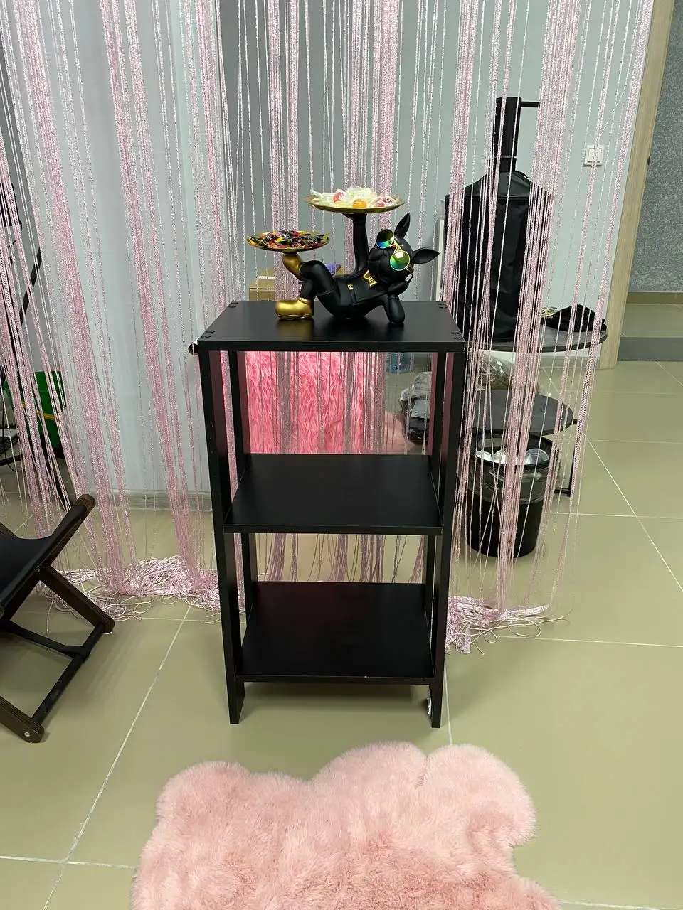 Продажа черной и белой этажерки - Мебель (Для дома и дачи) в Барнаул