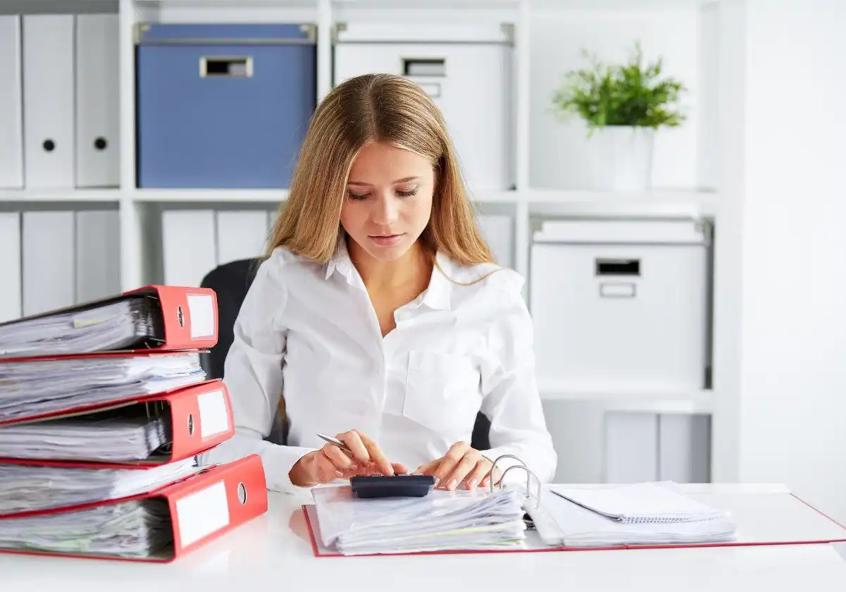 Работа для девушек от 18 лет онлайн - куратор онлайн-школы