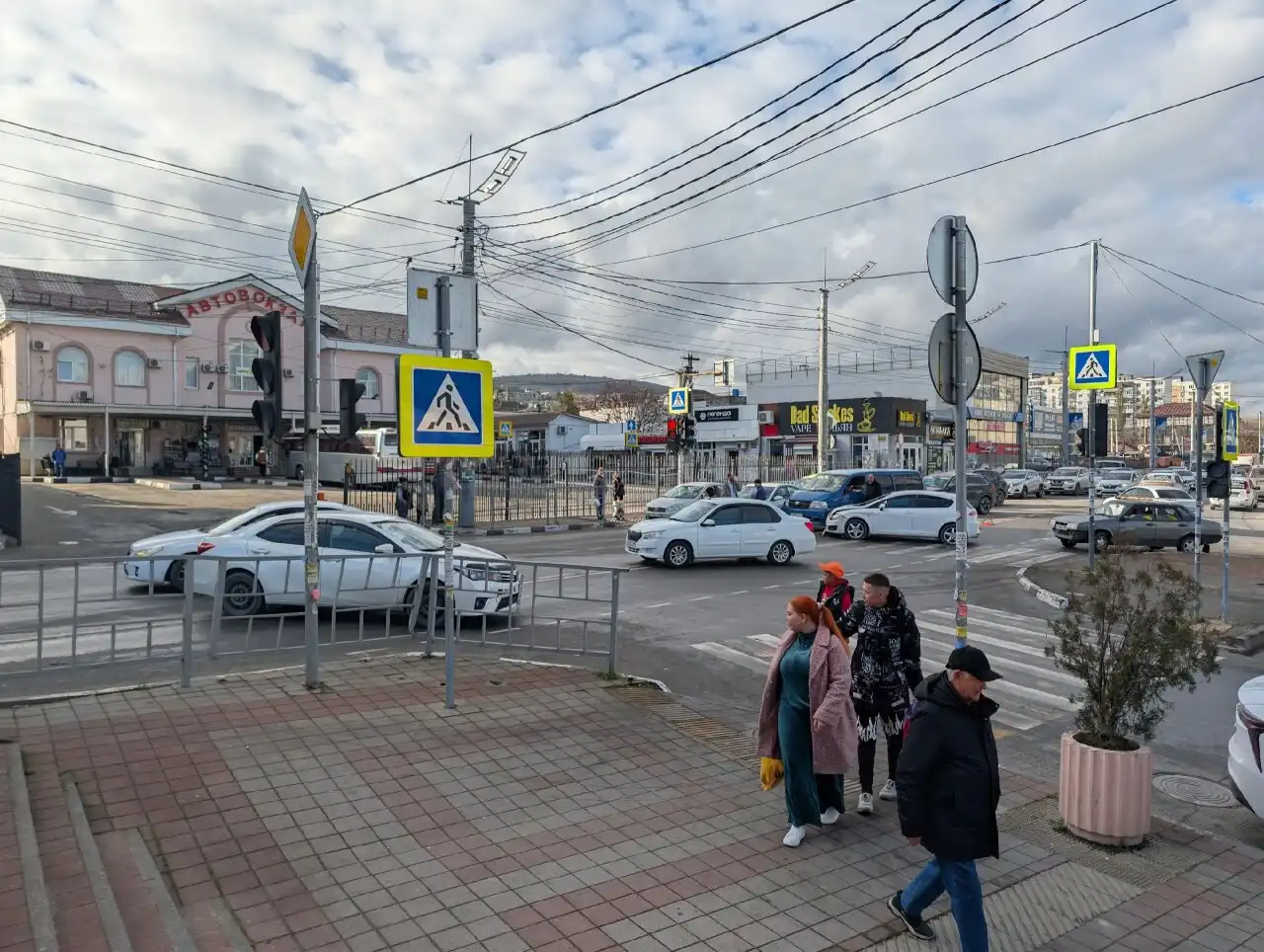 ДТП на перекрестке Видова 27 Автовокзал - Роскадастр БТИ