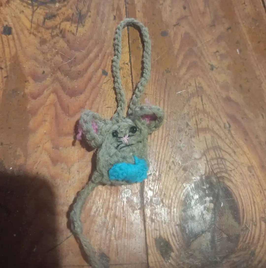 Брелоки с логотипами автомобилей