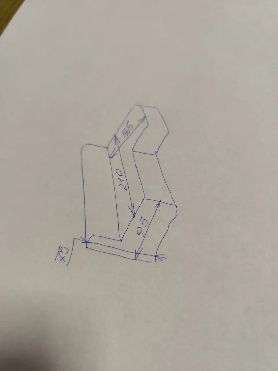 Угловой диван в хорошем состоянии