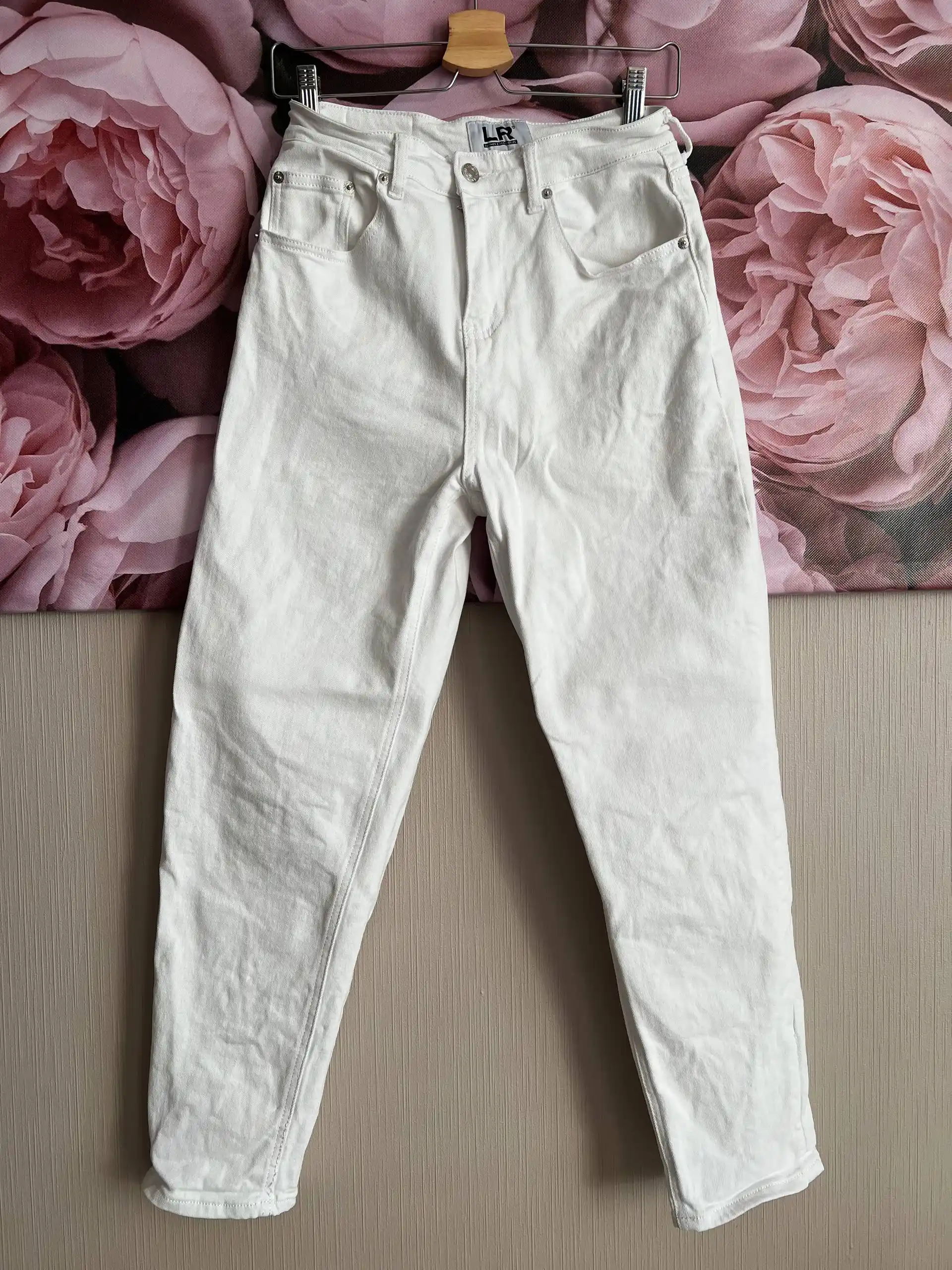 Продажа одежды различных брендов