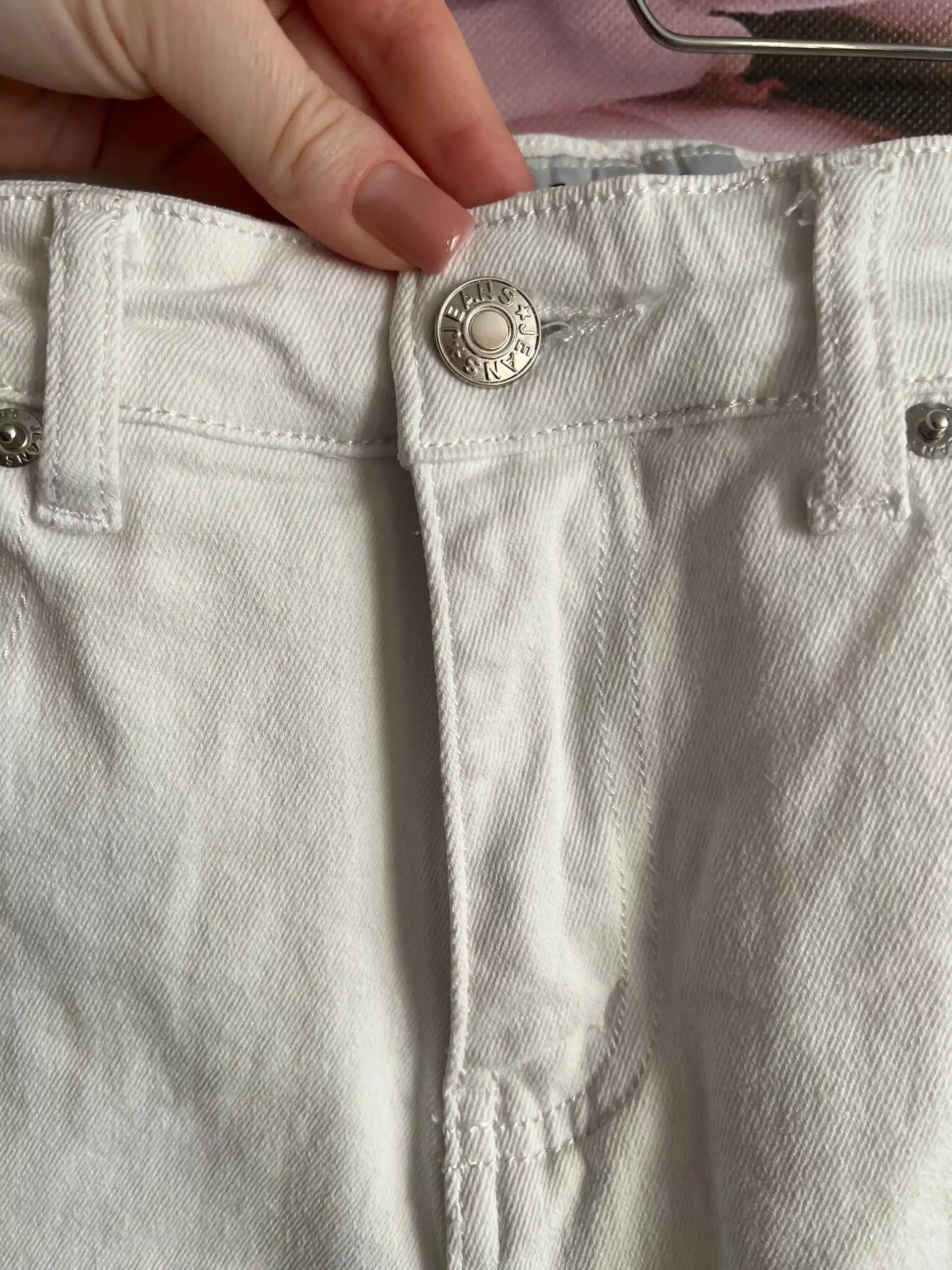 Продажа одежды различных брендов