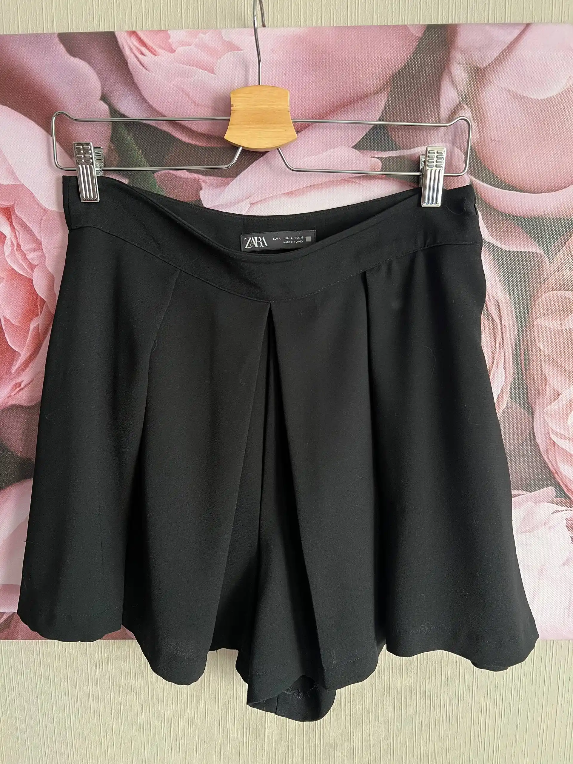 Продажа одежды различных брендов