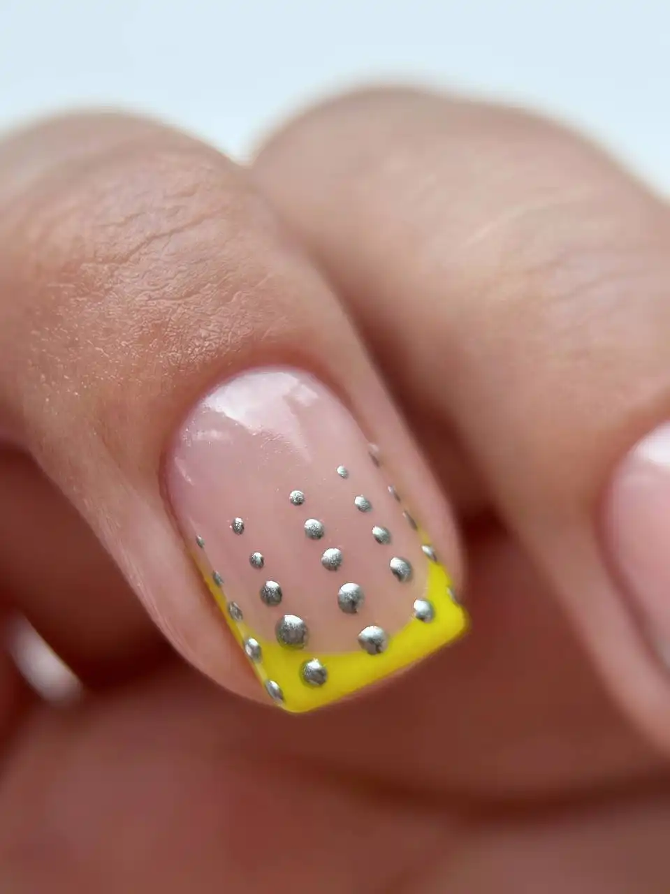Маникюр с покрытием гель-лак