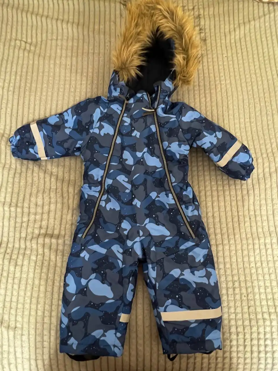 Детский зимний комбинезон