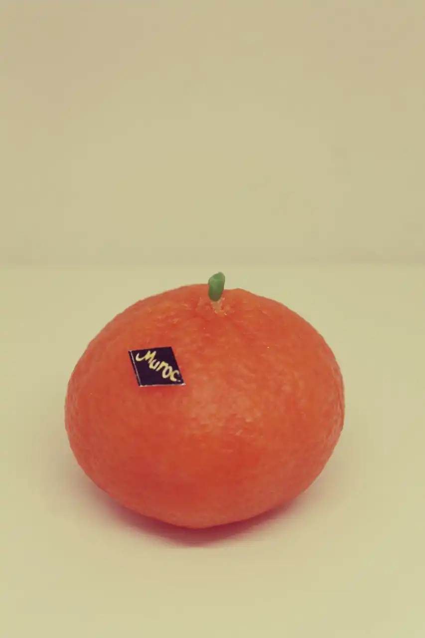 Фигурная свеча 'Новогодний мандарин'