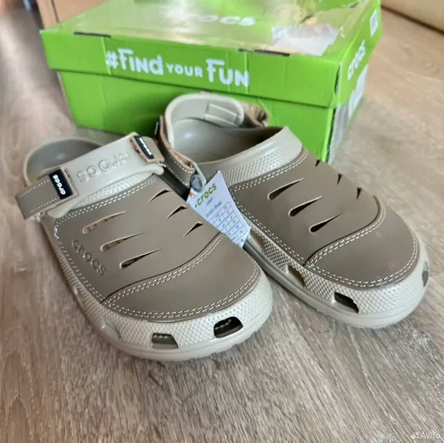 Распродажа обуви: Кроксы и кроссовки - Одежда в Балашиха