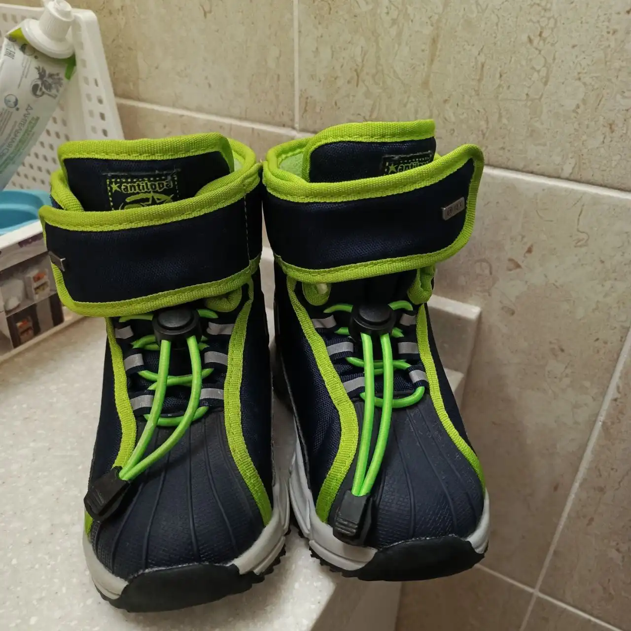 Продажа зимней детской одежды и обуви