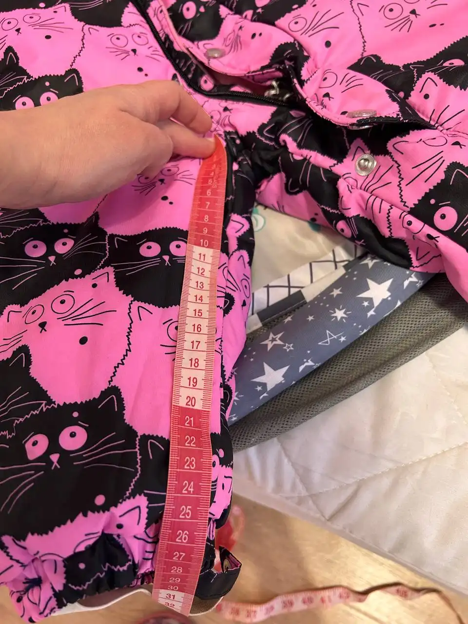 Комбинезон зимний 74-80 с шапкой-шлемом