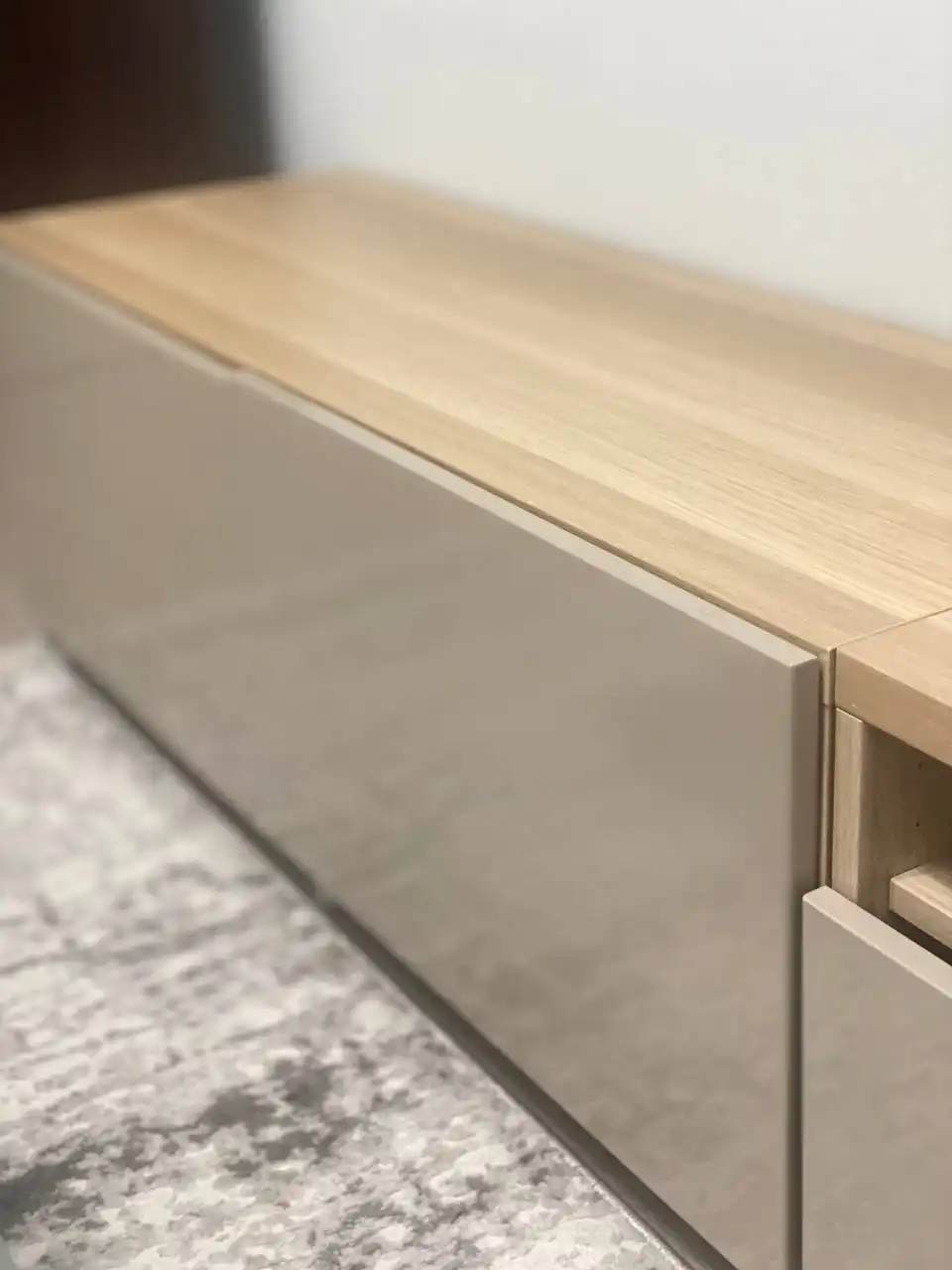 Растущий стул и тумба под TV IKEA