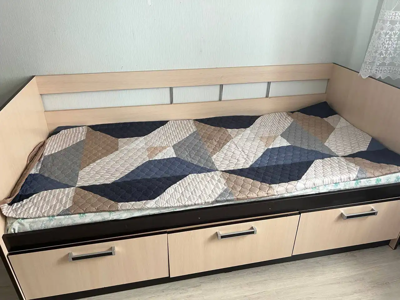 Детская кровать с матрасом