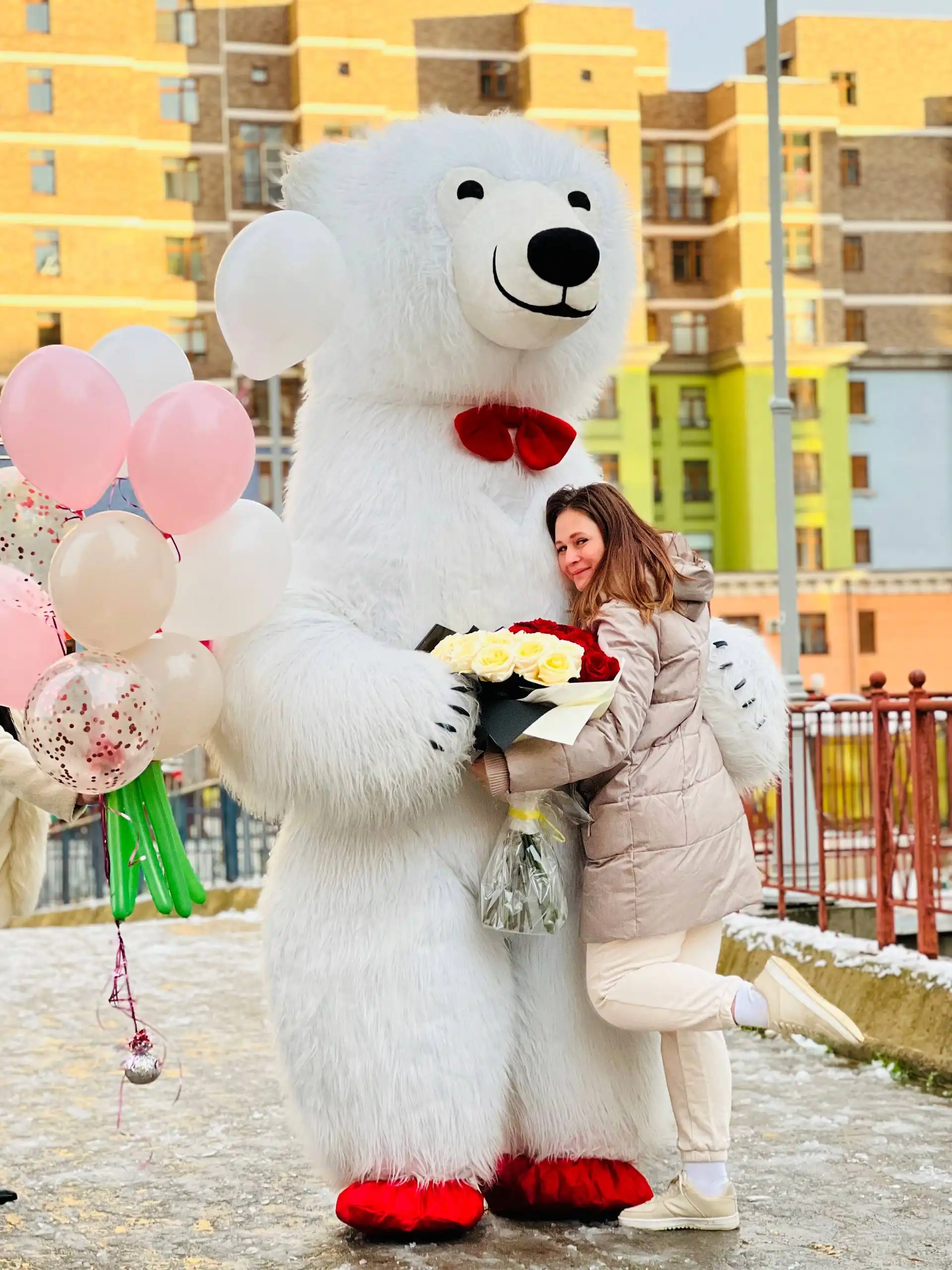 Аренда ростовых медведей и зайчиков для мероприятий