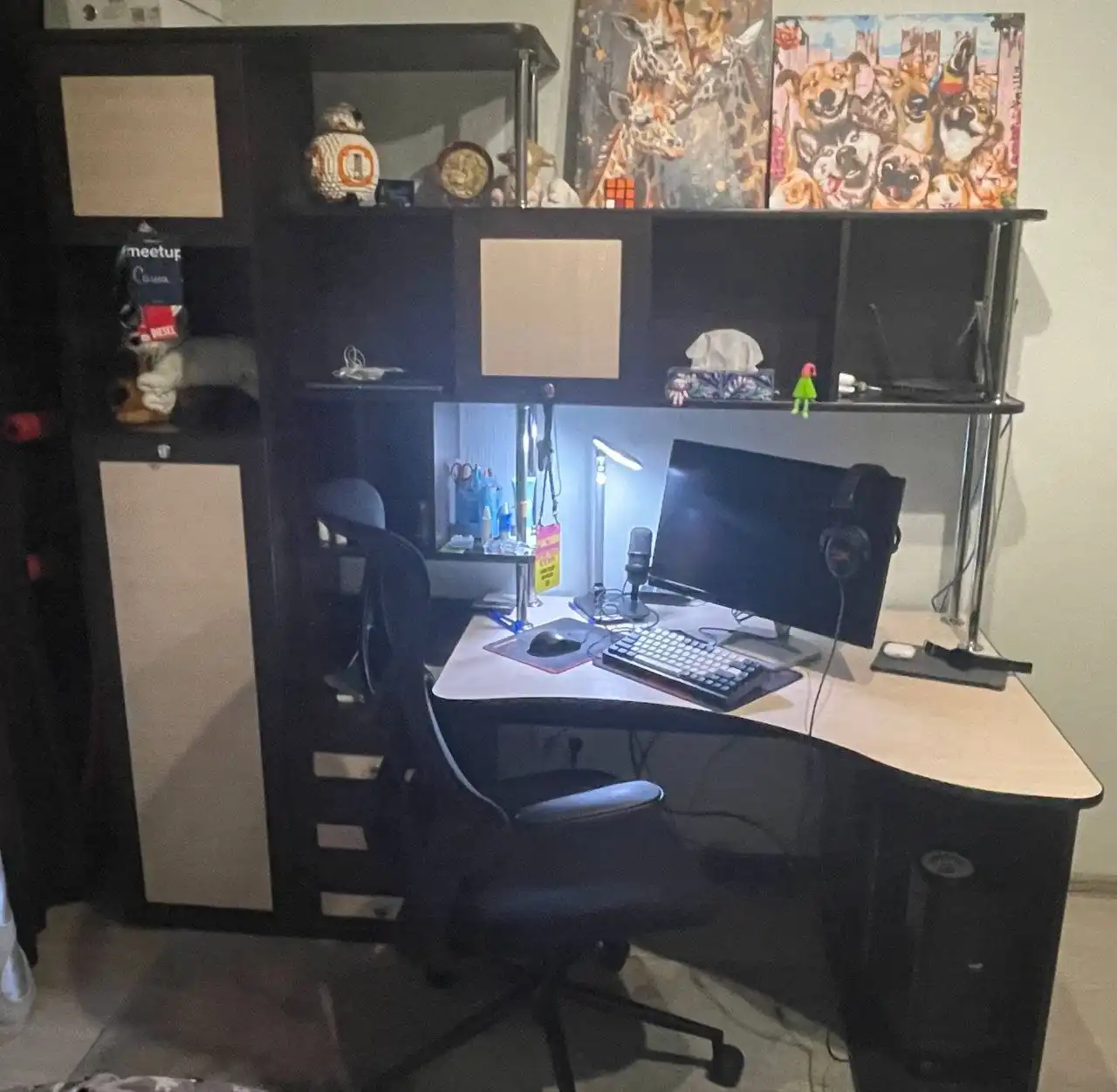 Комплект корпусной мебели с рабочим местом