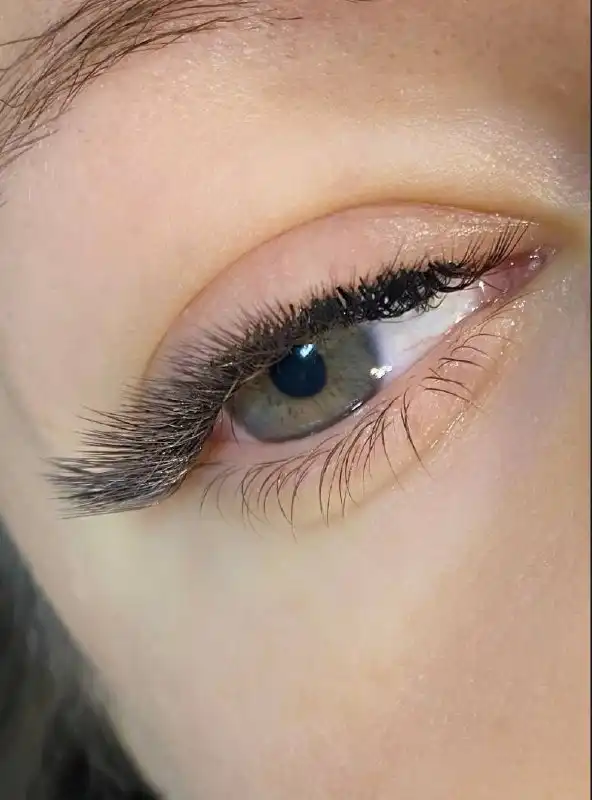 Услуги мастера-бровиста и лешмейкера