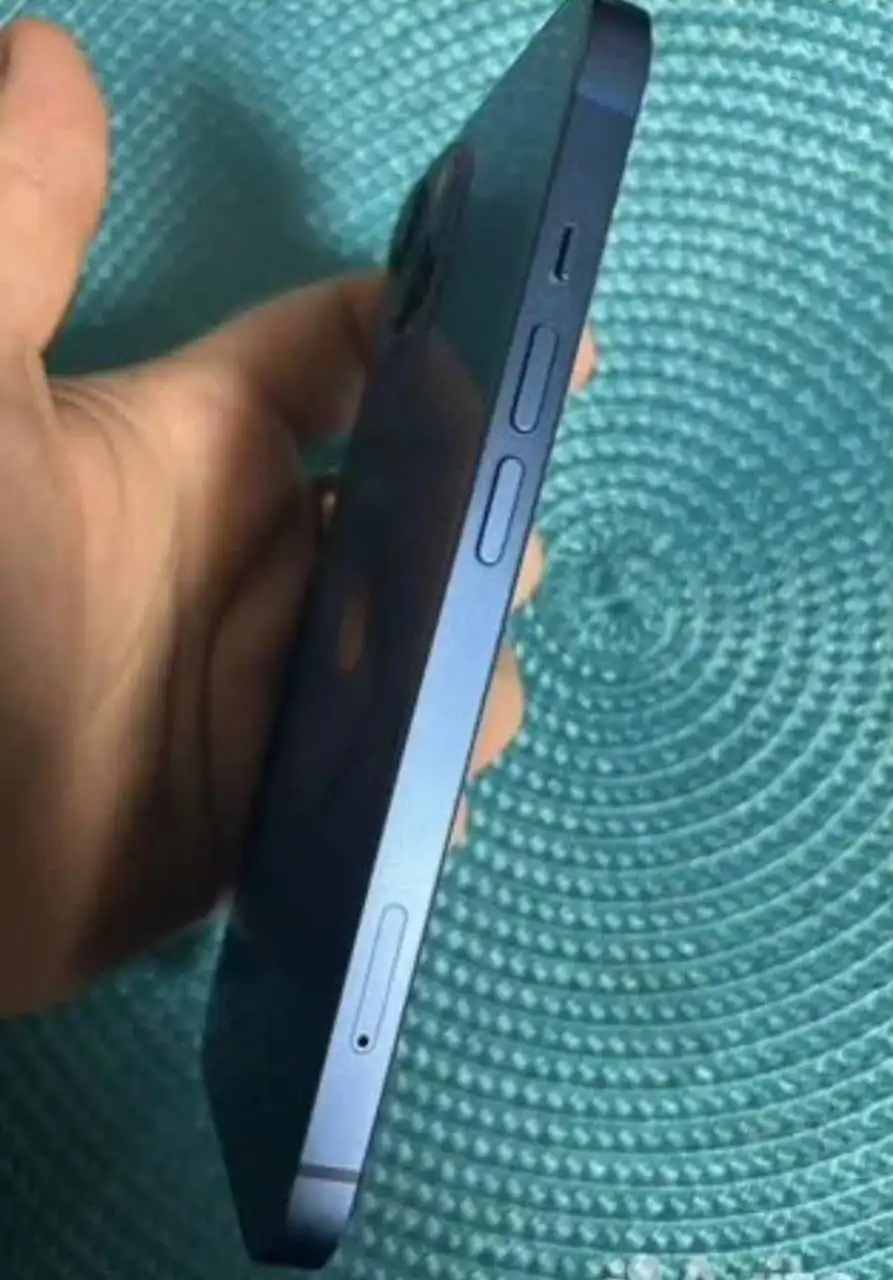 iPhone 13 128гб в хорошем состоянии