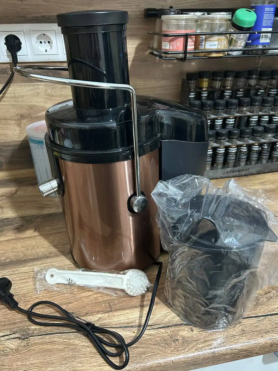 Соковыжималка новая в упаковке