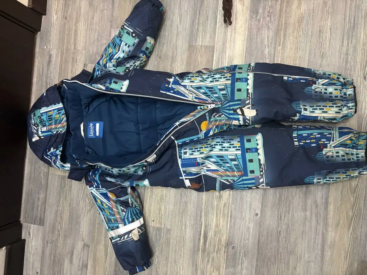 Комбинезон и дутики в отличном состоянии - Детская одежда (Одежда) в Балашиха