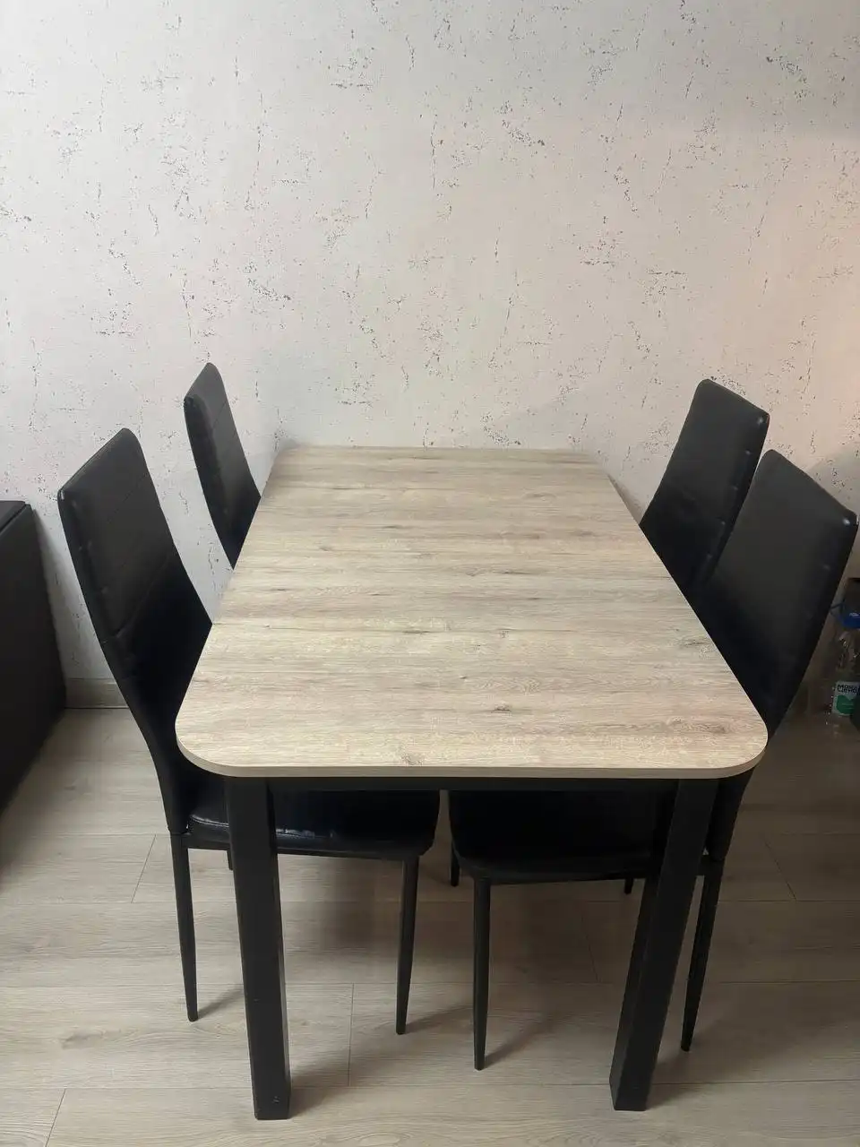 Продается кухонный раздвижной стол и 4 стула - Мебель (Барахолка) в Балашиха