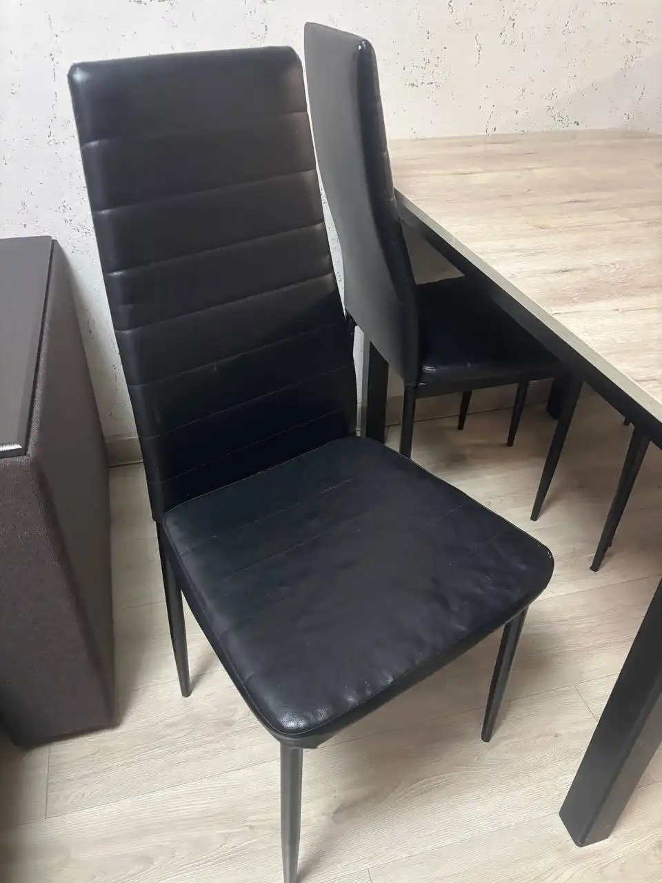 Продается кухонный раздвижной стол и 4 стула - Мебель (Барахолка) в Балашиха