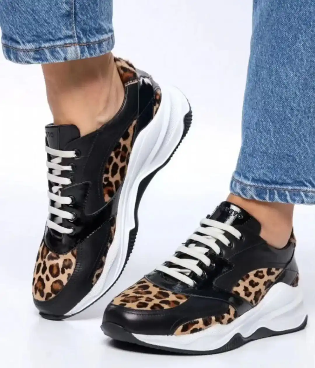 Женские кожаные кроссовки новые в коробках - Обувь (Одежда) в Балашиха