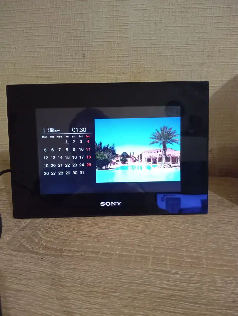 Продам фоторамку Sony dpf-d72 - Фоторамки (Электроника) в Балашиха