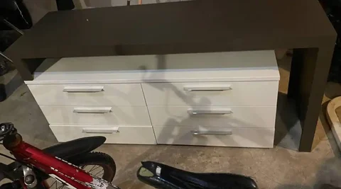 Продается шкаф-стол для телевизора - частное объявление в Балашиха