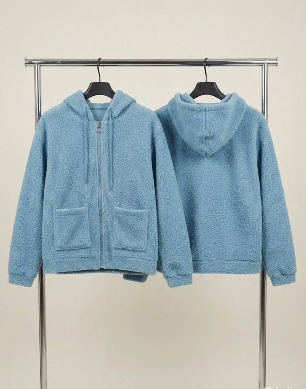 Продажа новых вещей: куртка, поилка, сумка, джинсовка, дозатор, кофта, шлем, форма, кукла, шапка - Барахолка в Балашиха