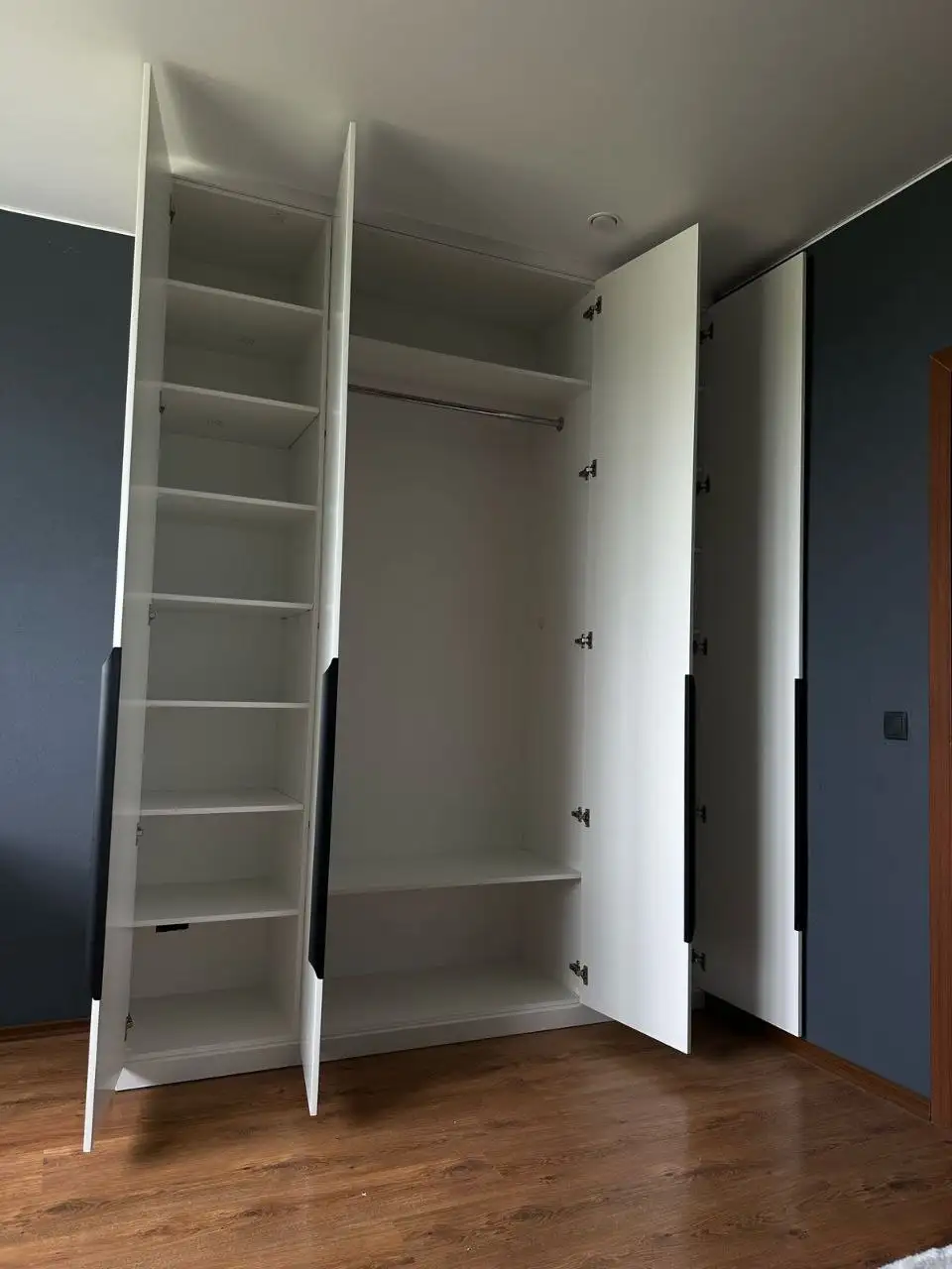 Студия мебели ШКАФЫ КУПЕ-РАСПАШНЫЕ на заказ - Мебель на заказ (Услуги) в Балашиха