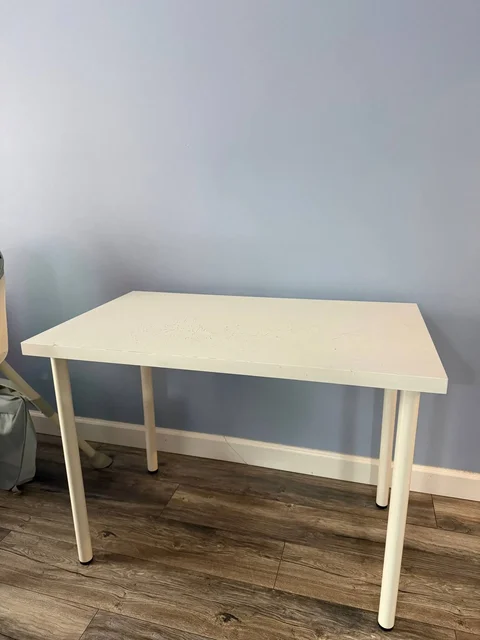 Бесплатный стол для цветов или гаража - Мебель в Балашиха