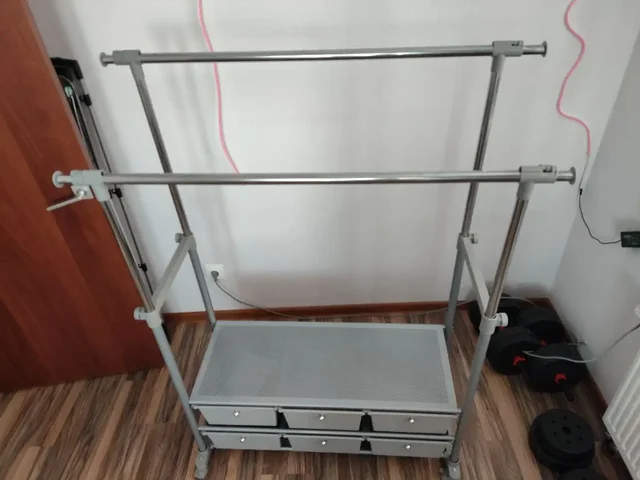 Продажа стойки для одежды, тумбы под телевизор и палатки 4-местной - Барахолка в Балашиха