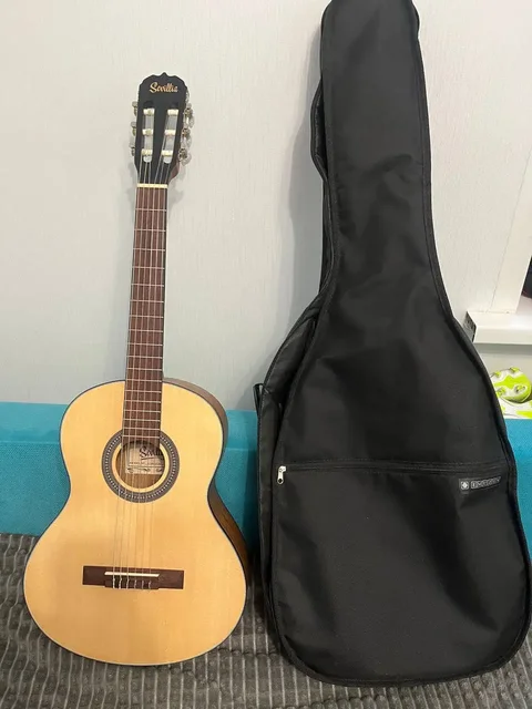 Детская гитара Sevillia 3/4 с подножкой и чехлом - Хобби и отдых в Балашиха