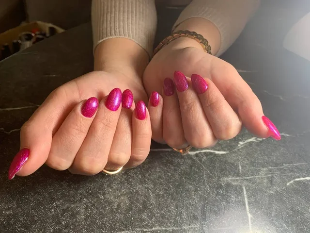 Маникюр и педикюр к 8 марта - Услуги в Балашиха