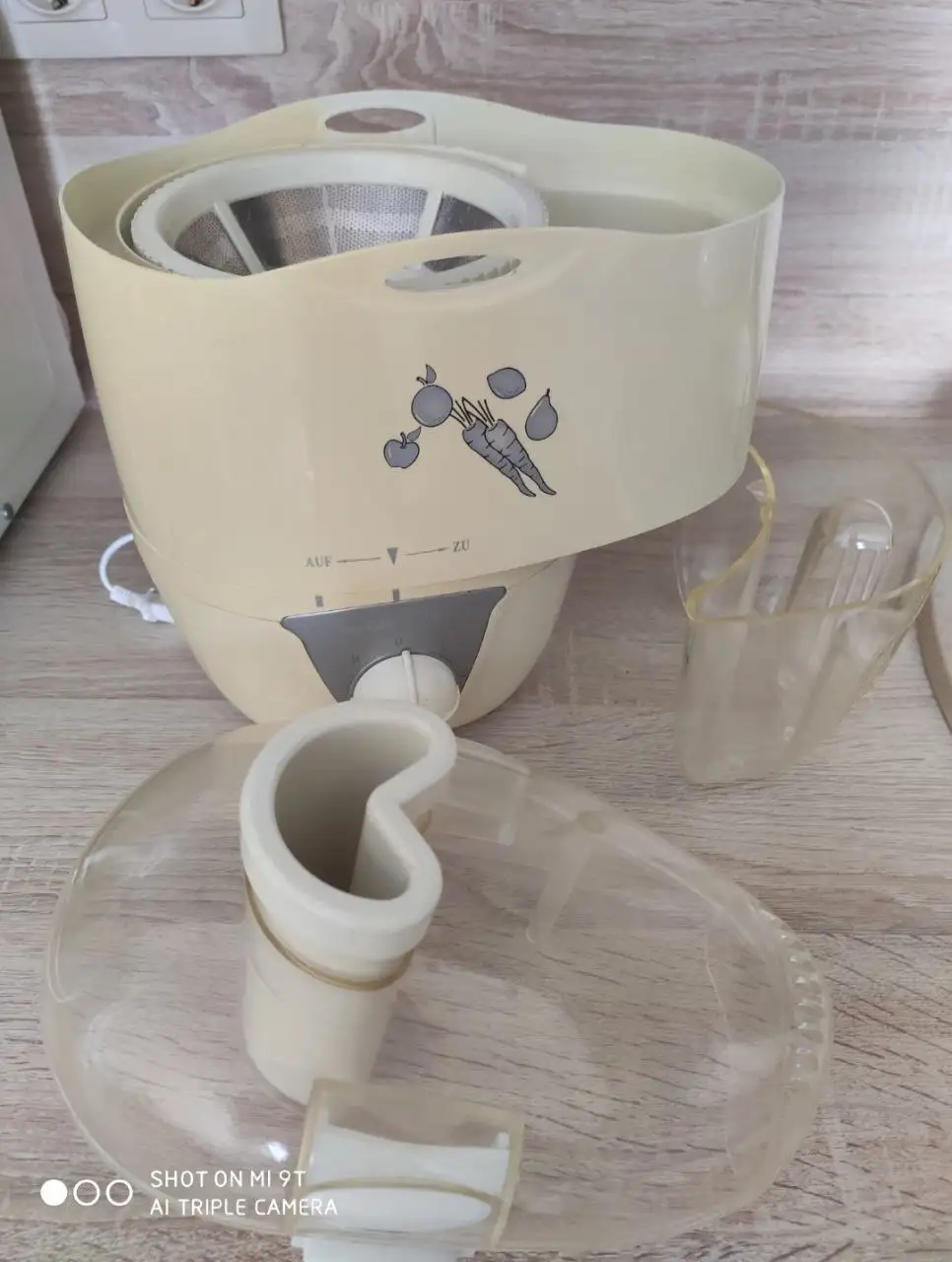 Соковыжималка в рабочем состоянии - Барахолка в Балашиха