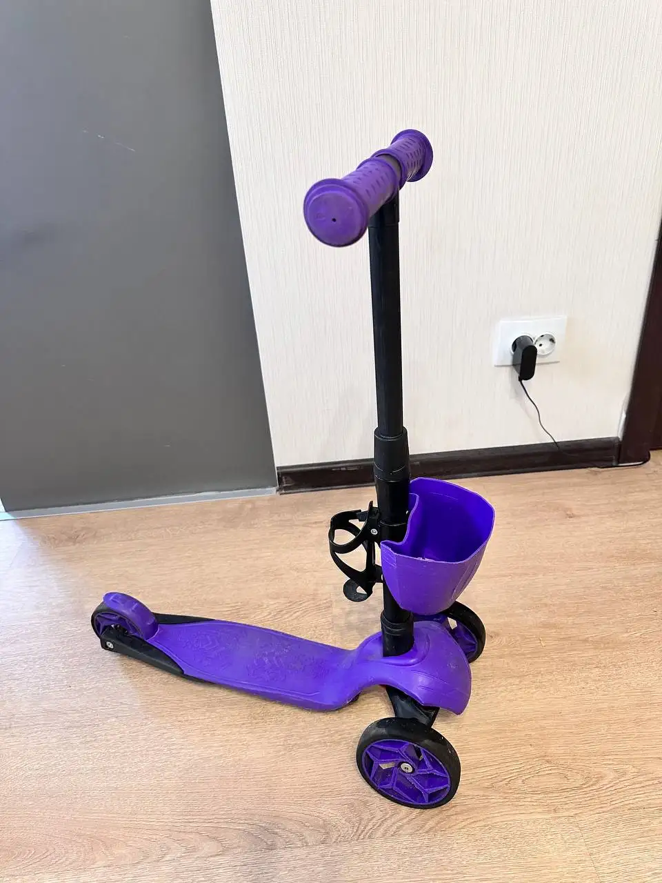 Детский трехколесный самокат с регулируемой ручкой - Товары для детей (Барахолка) в Балашиха