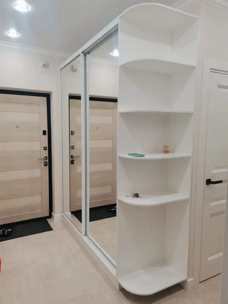 Изготовление корпусной мебели на заказ от ГК Контур - Производство мебели (Услуги) в Москва