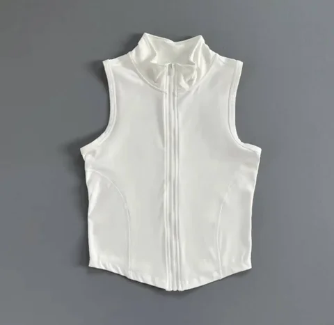 Спортивный топ M-L - Верхняя одежда и платья в Балашиха