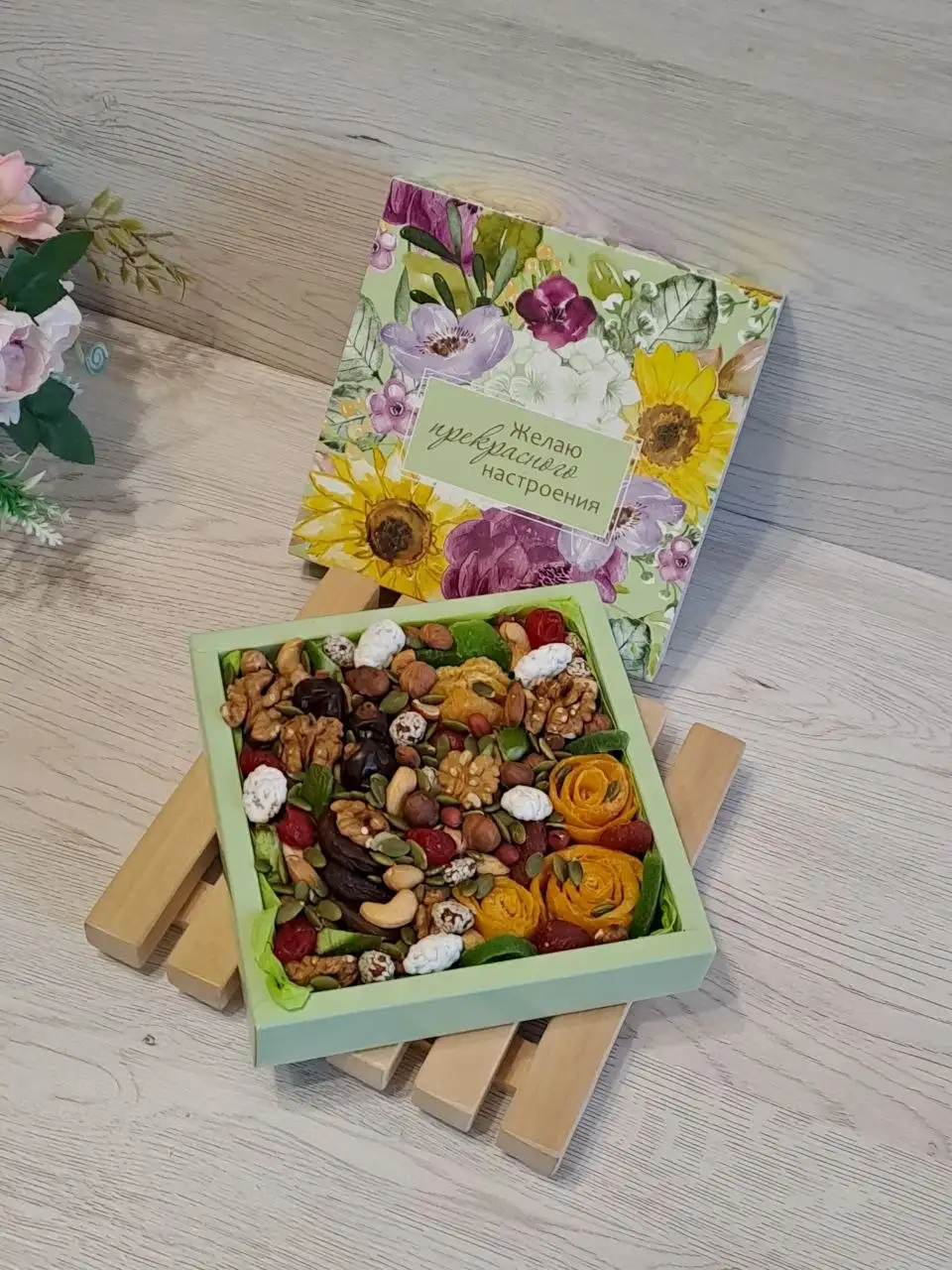 Наборы из орехов и сухофруктов в деревянной упаковке - Барахолка в Балашиха