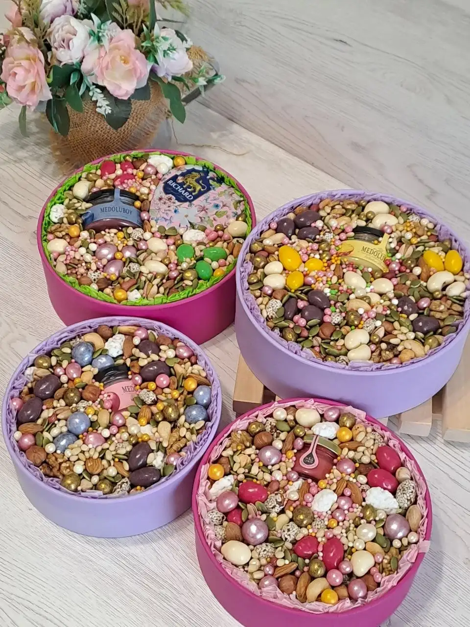 Наборы из орехов и сухофруктов в деревянной упаковке - Барахолка в Балашиха