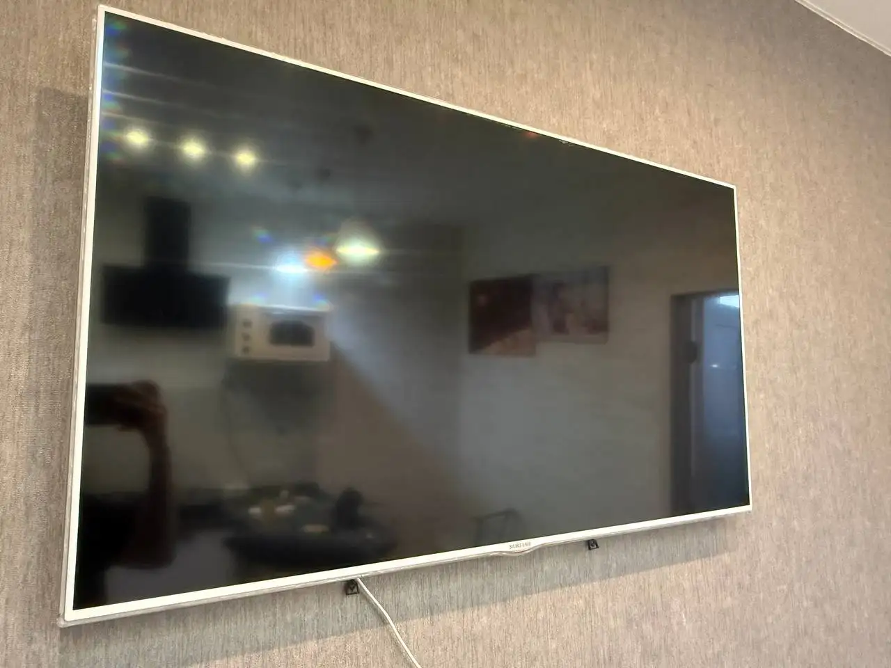 Продам телевизор Samsung с настенным кронштейном - Телевизоры (Электроника) в Балашиха