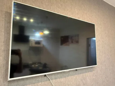 Продам телевизор Samsung с настенным кронштейном - Телевизоры в Балашиха