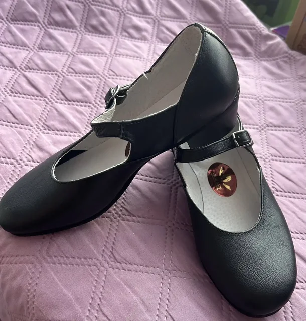 Новые танцевальные туфли и чешки в Балашихе - Обувь в Балашиха